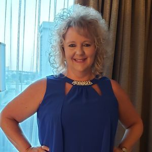 Meet your Posher, Lisa